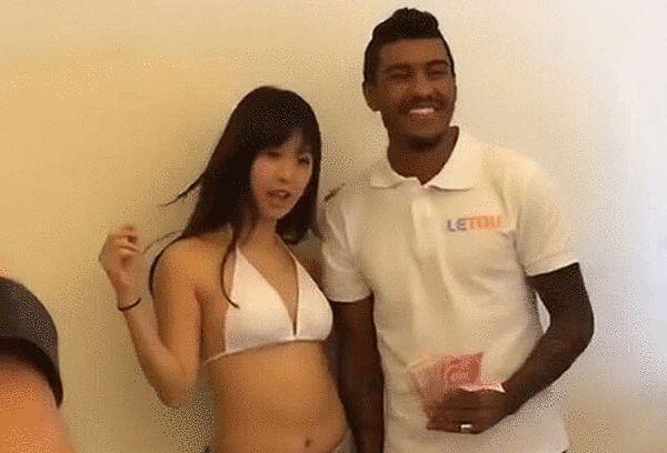 免费伊人