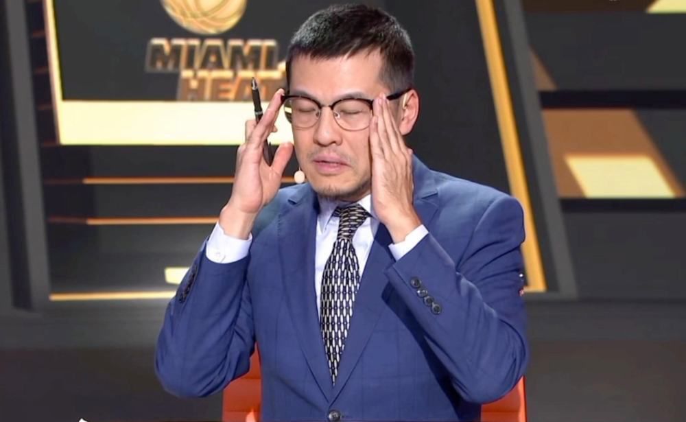 我的房间里有一个漂亮姐姐