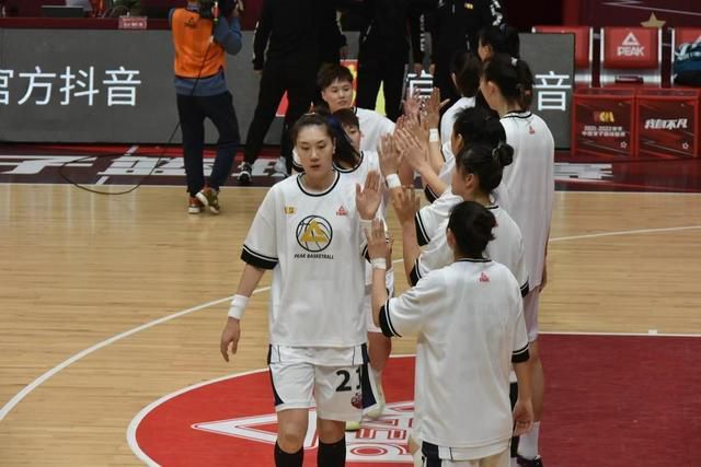秦守仁许婷